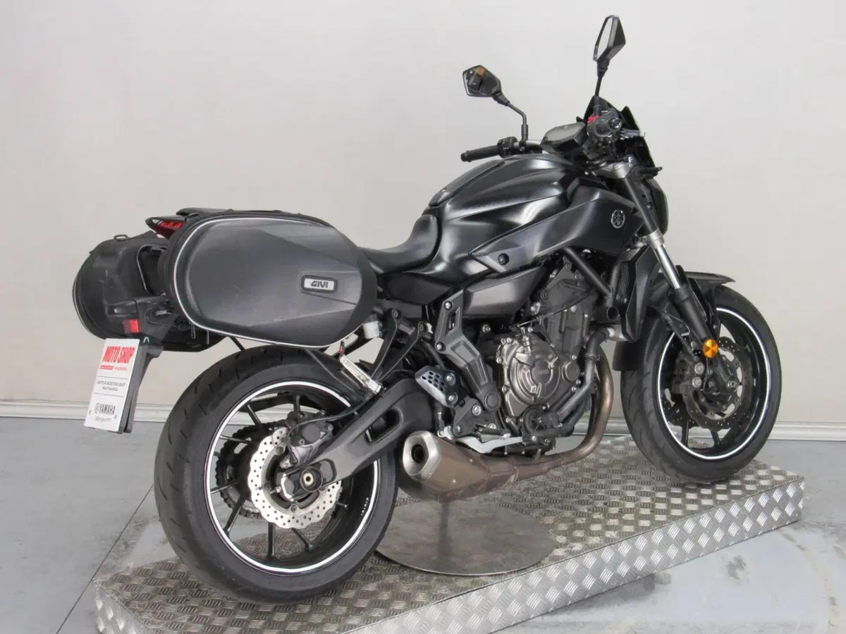 Yamaha MT-07 (2017 - 18) (7)