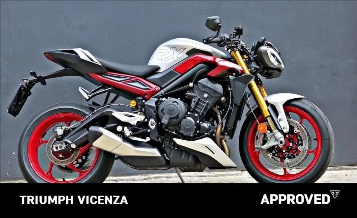 Triumph Street Triple 765 RX (2026)
