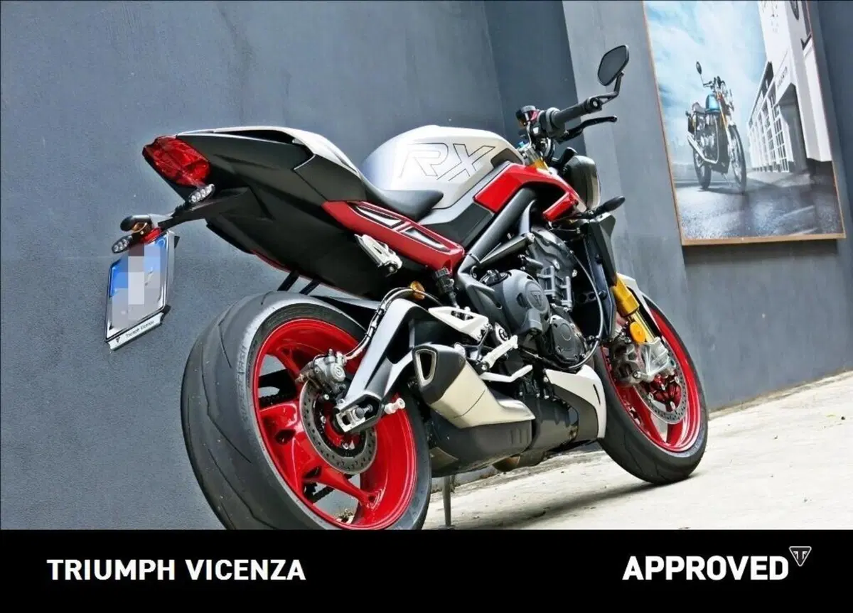 Triumph Street Triple 765 RX (2026) (6)