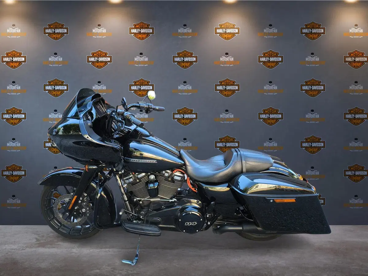 Harley-Davidson 114 Road Glide Special (2019 - 20) - FLTRXS (2)