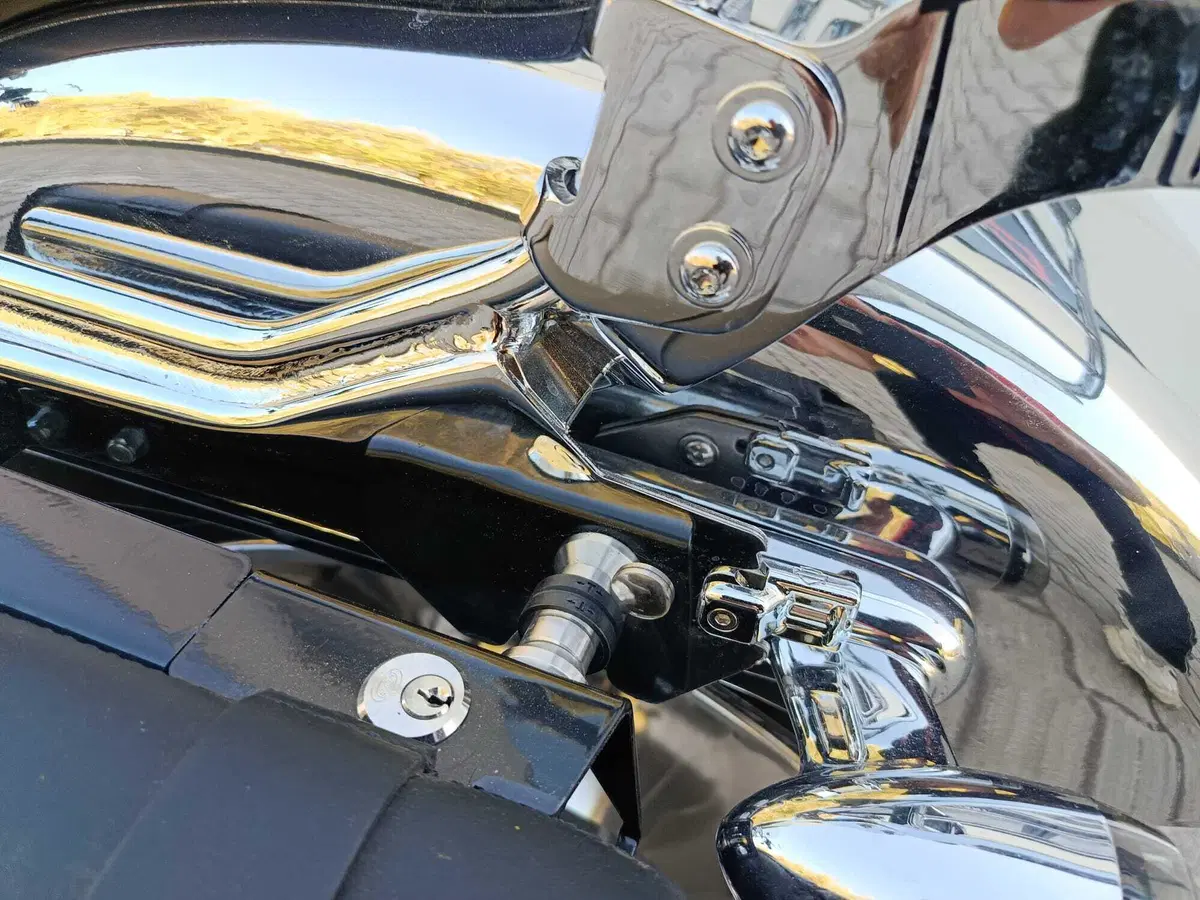 Harley-Davidson Fat Boy Gray Ghost (2025) (9)