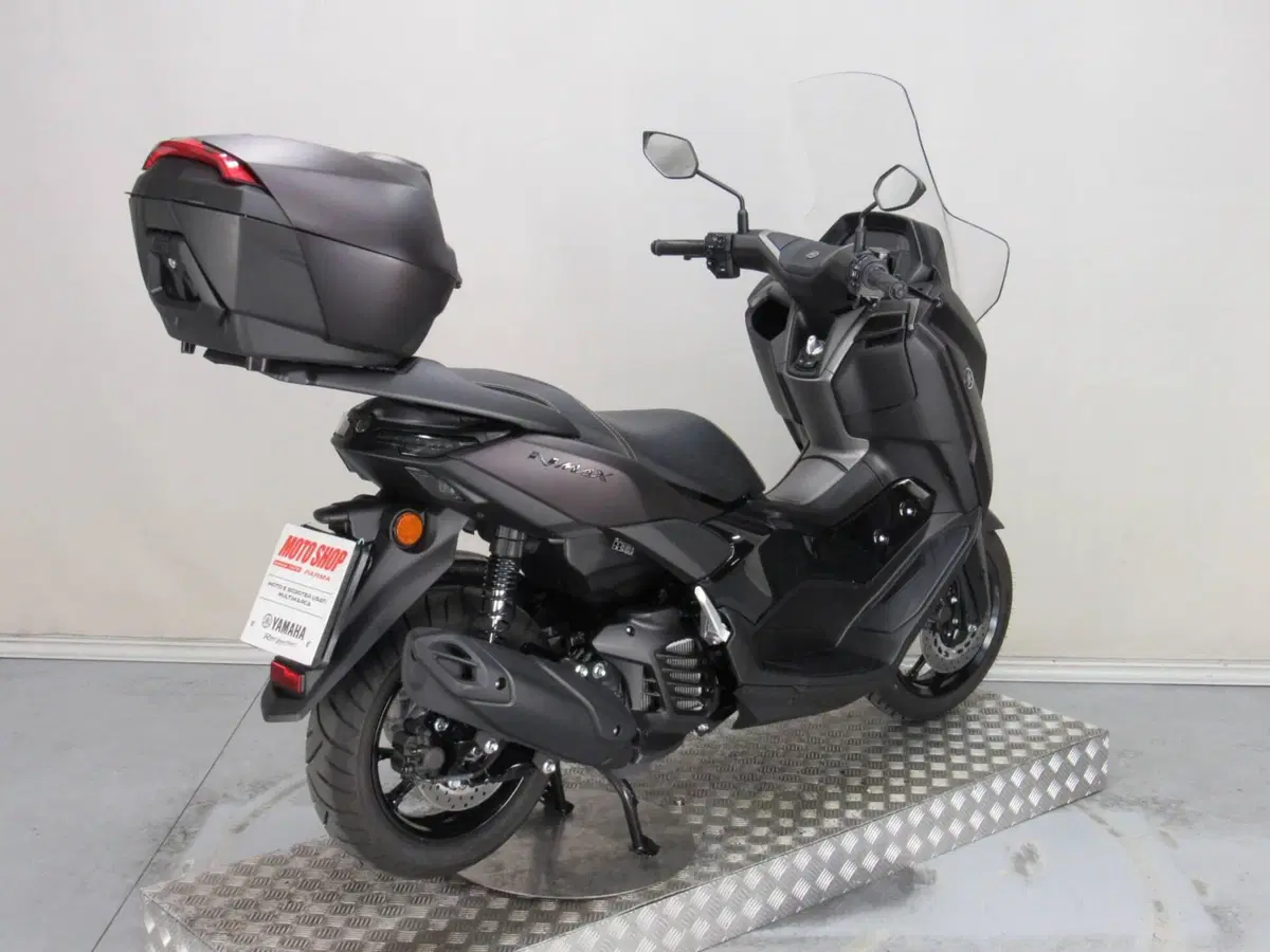 Yamaha N-Max 125 Tech Max (2025 - 26) (7)