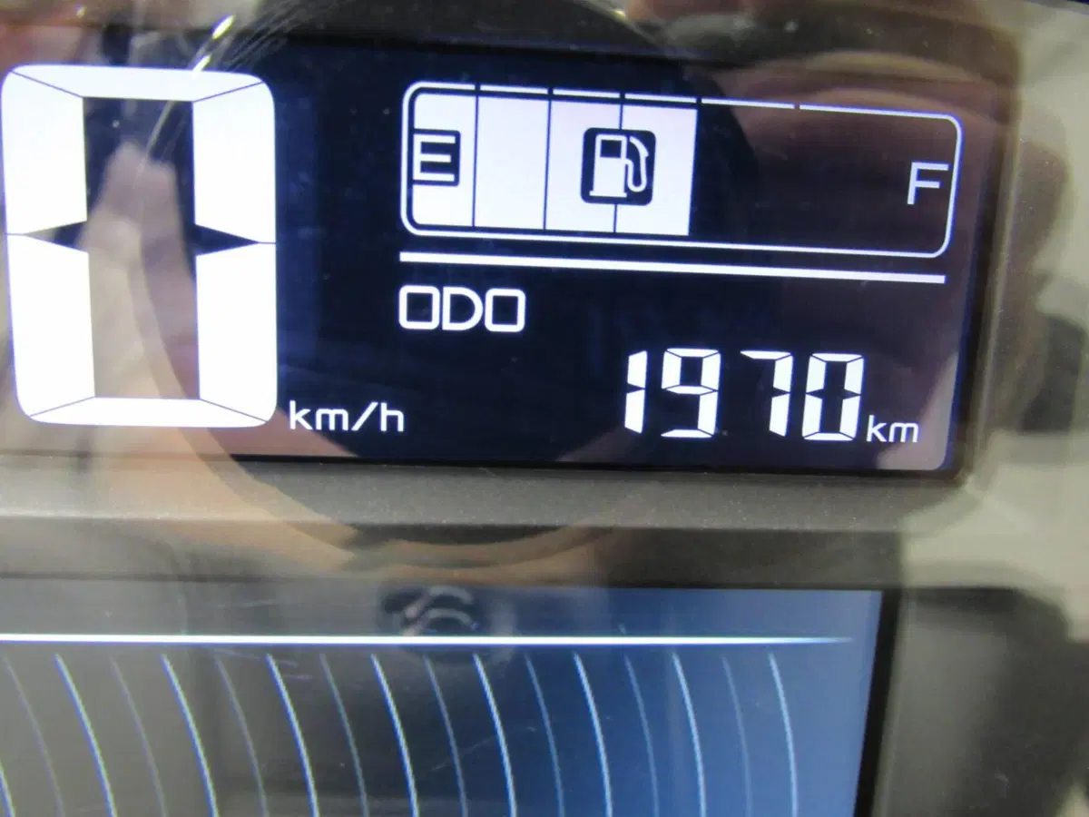 Yamaha N-Max 125 Tech Max (2025 - 26) (8)