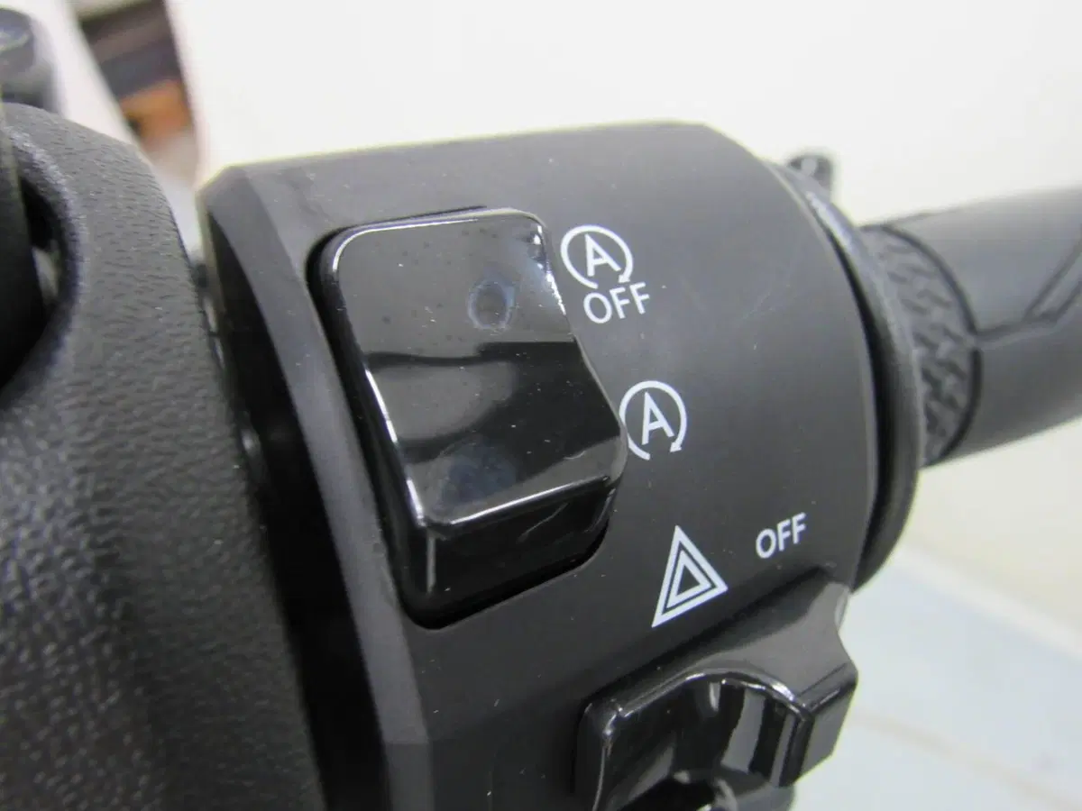 Yamaha N-Max 125 Tech Max (2025 - 26) (15)