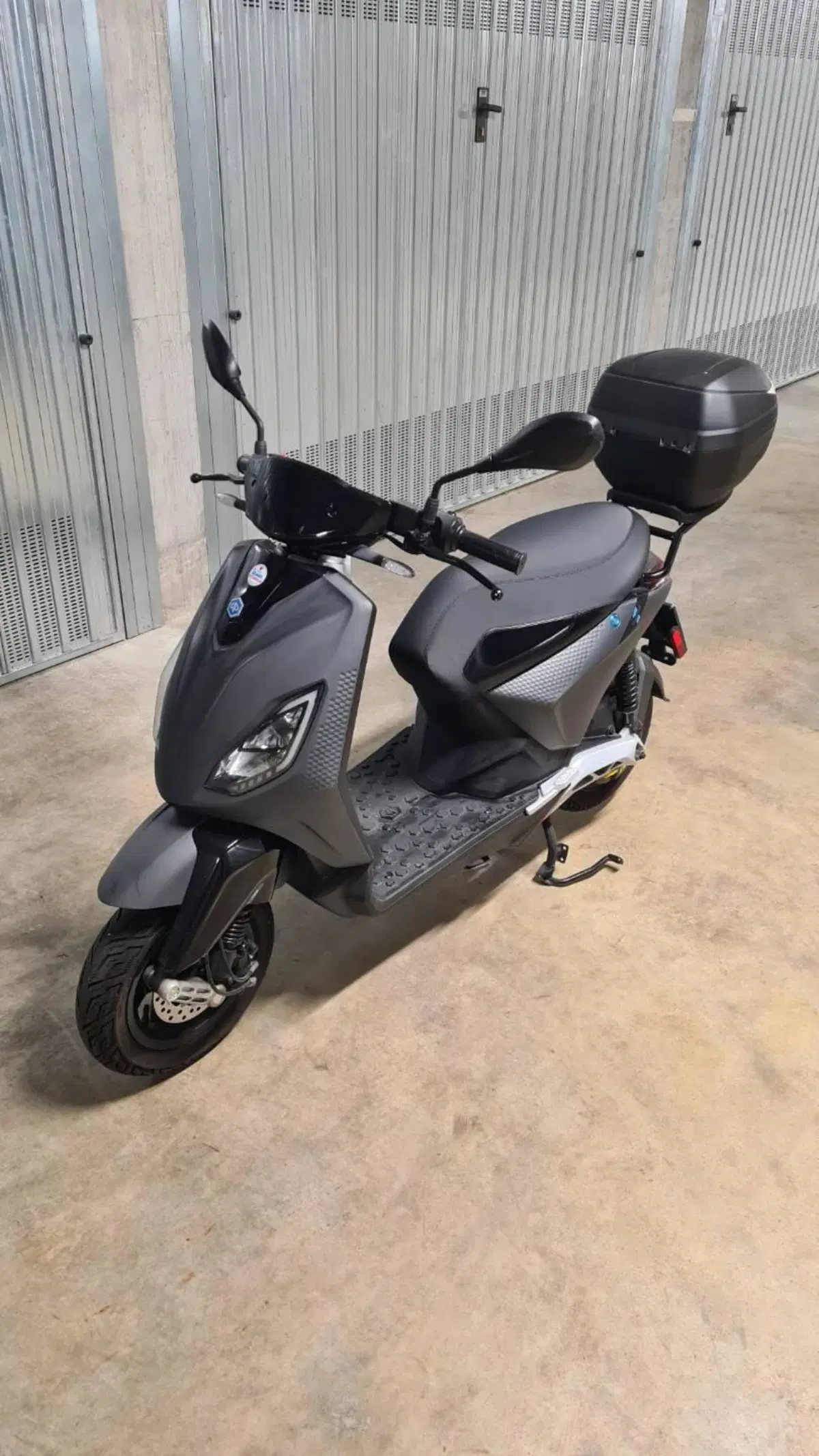Piaggio 1 Active (2022 - 26) (2)