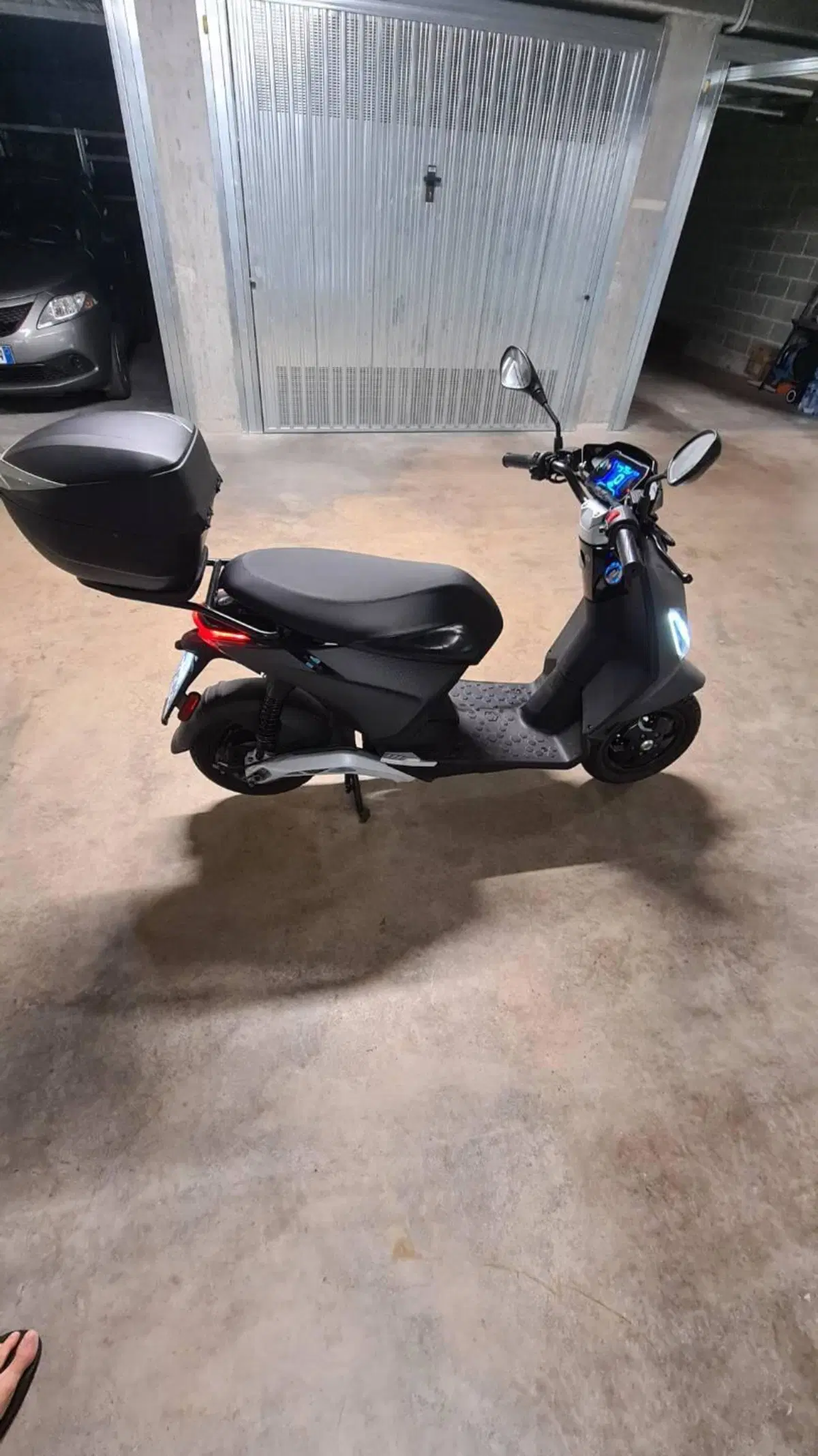 Piaggio 1 Active (2022 - 26) (9)