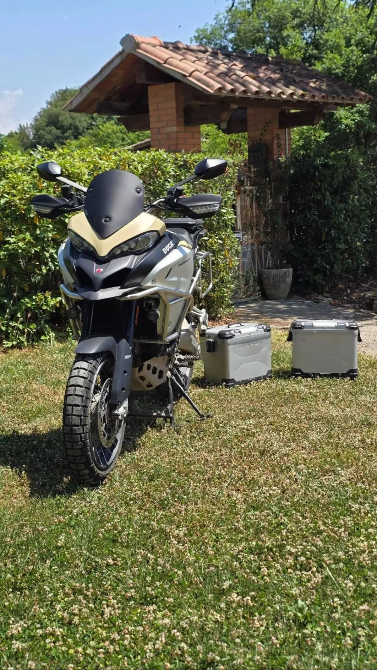 Ducati Multistrada 1200 Enduro Pro (2017 - 18) (2)