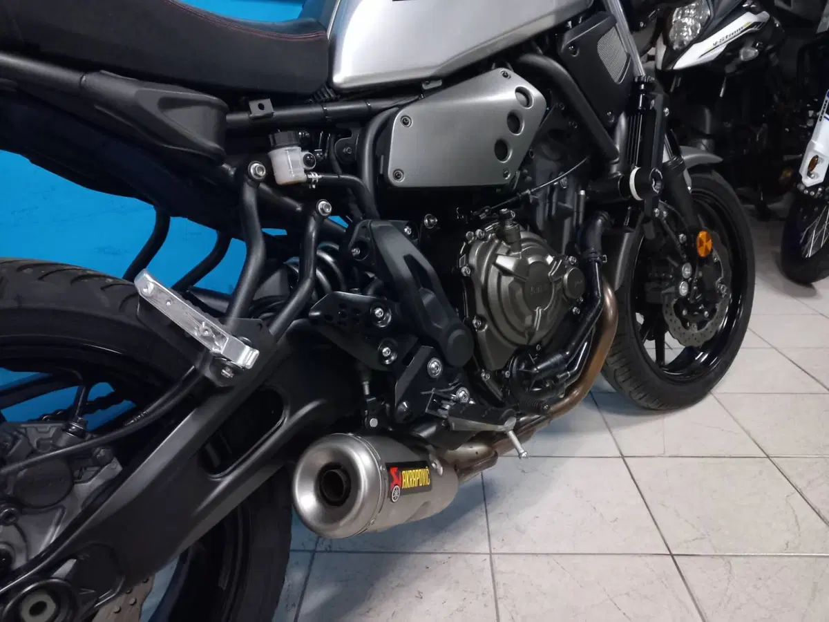 Yamaha XSR 700 ABS (2016 - 20) (16)