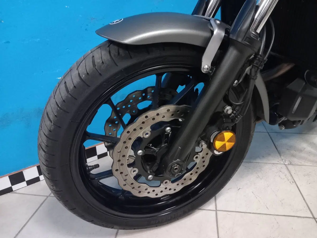 Yamaha XSR 700 ABS (2016 - 20) (7)