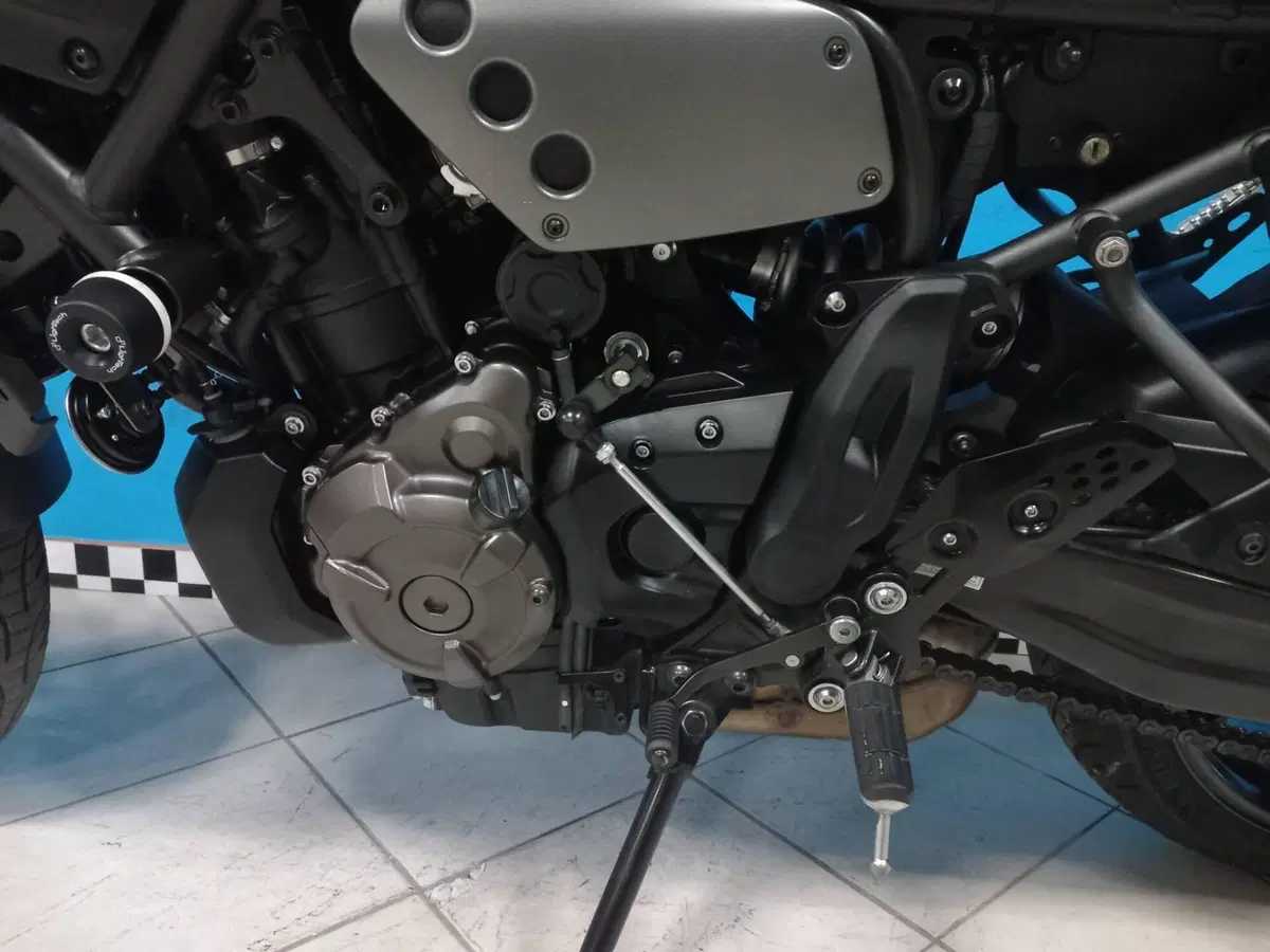 Yamaha XSR 700 ABS (2016 - 20) (12)