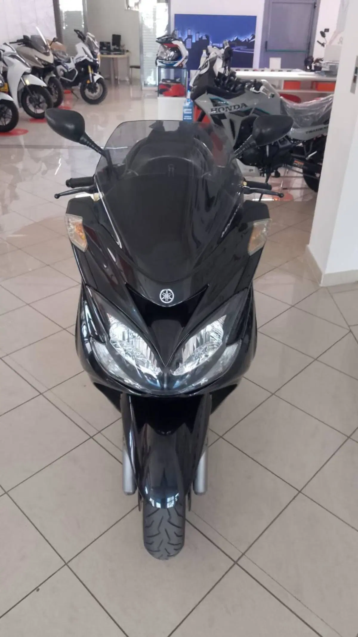 Yamaha Majesty 400 (2009 - 14) (3)