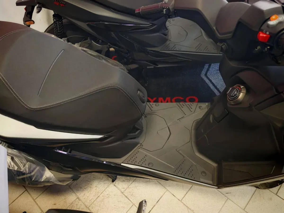Kymco X-Town 250ST (2026) (9)
