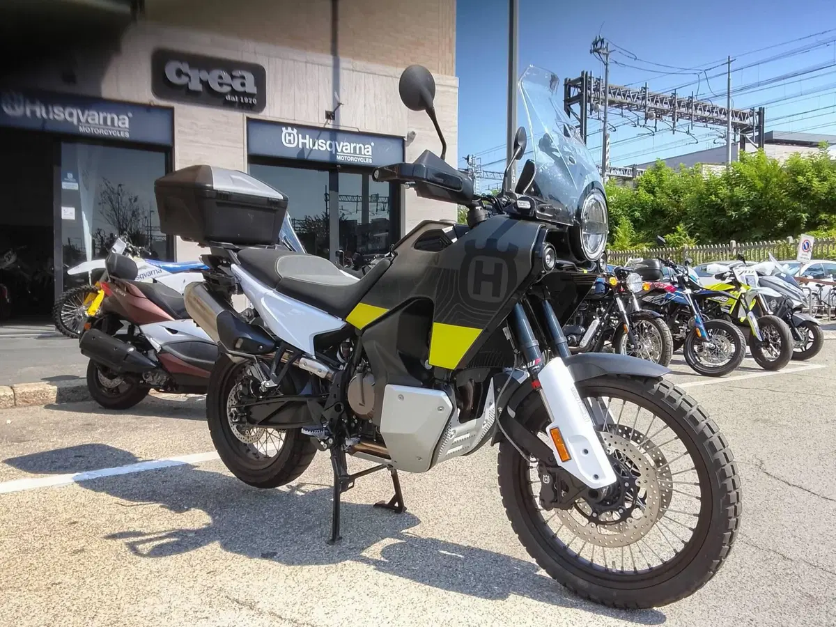 Husqvarna Norden 901 (2022 - 26) (3)