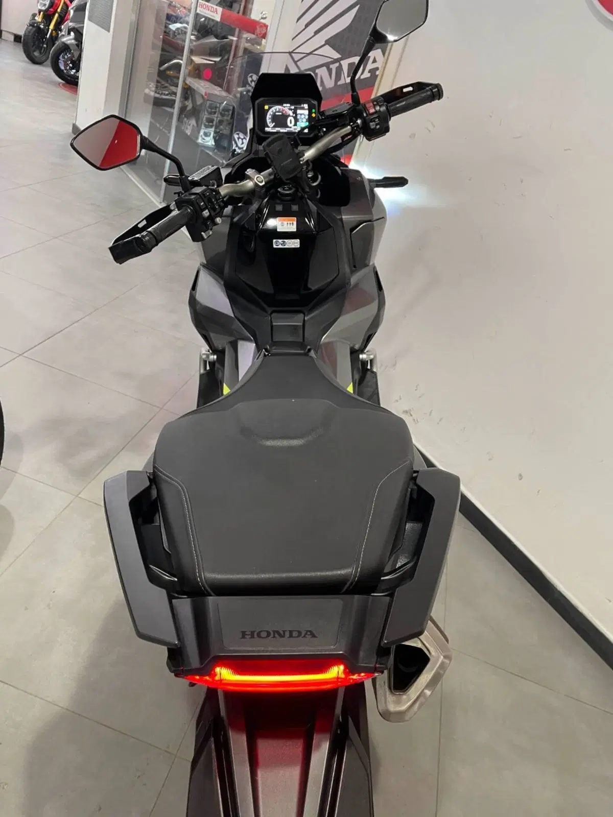 Honda X-ADV 750 DCT (2021 - 24) (5)