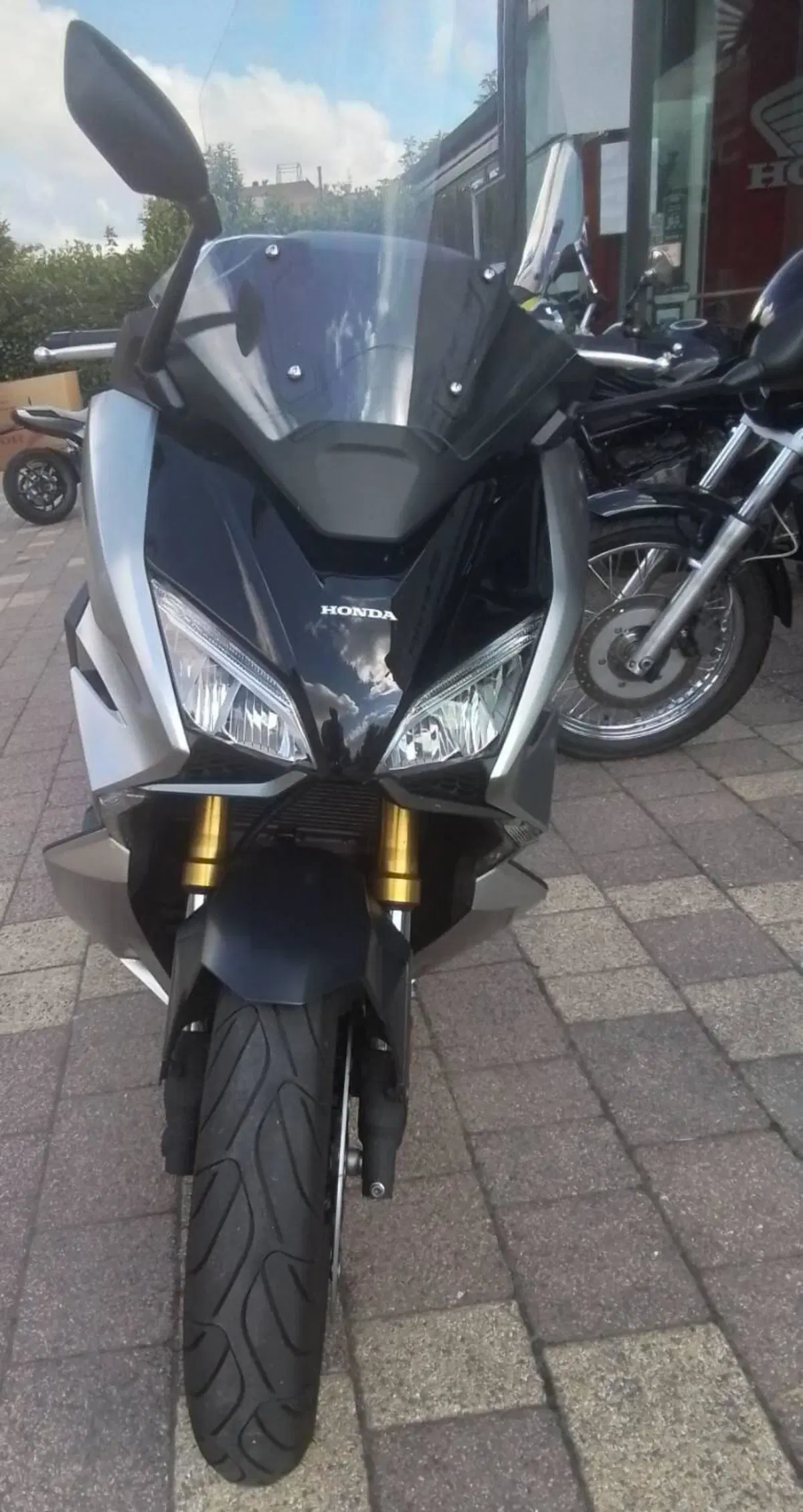 Honda Forza 750 DCT (2021 - 24) (14)