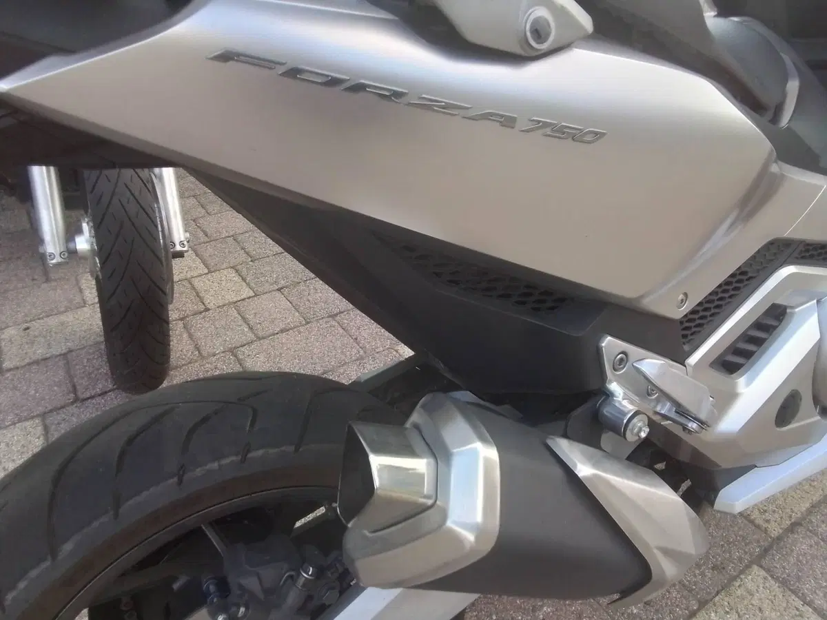 Honda Forza 750 DCT (2021 - 24) (15)