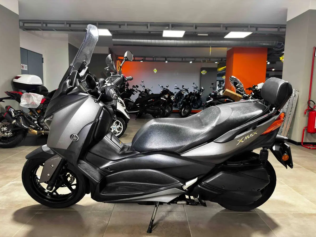 Yamaha X-Max 300 ABS (2017 - 20) (4)