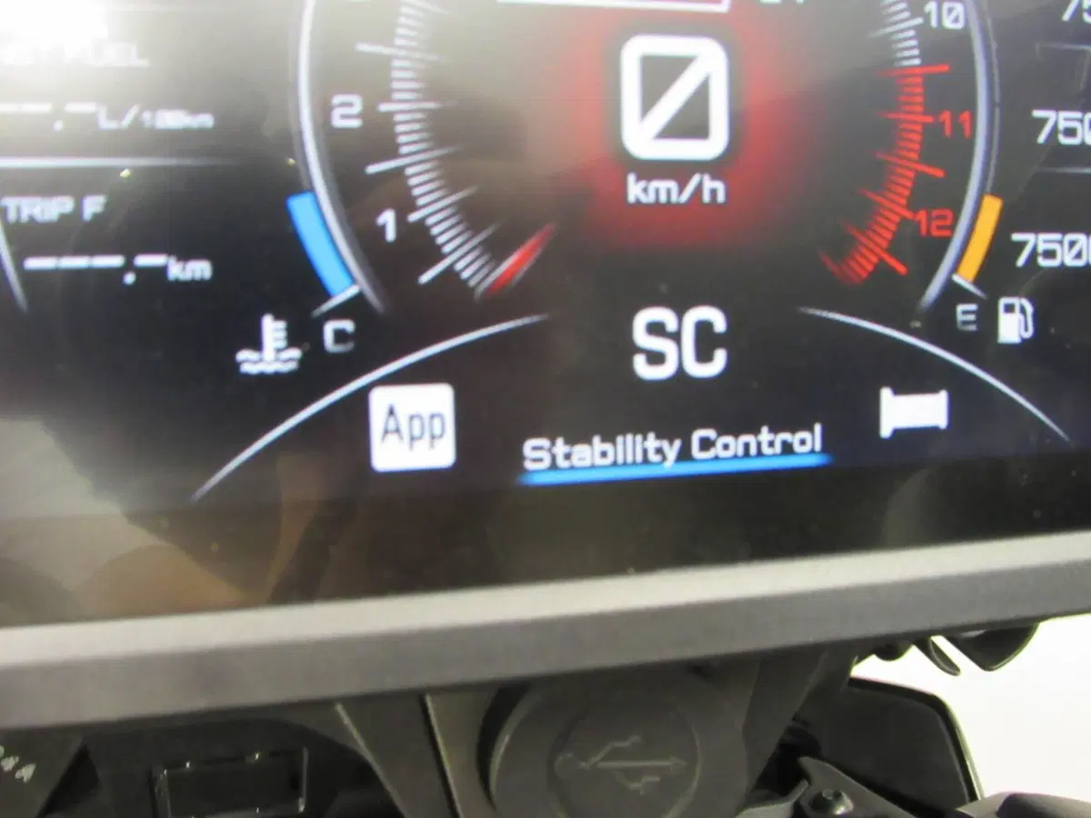 Yamaha Tracer 9 GT+ (2023 - 24) (17)