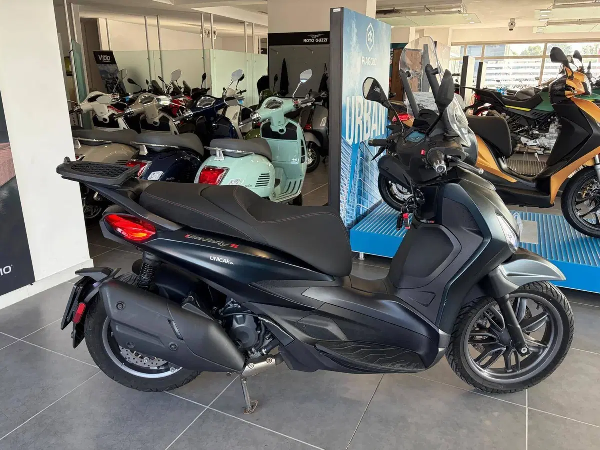 Piaggio Beverly 400 S ABS-ASR (2021 - 24) (4)