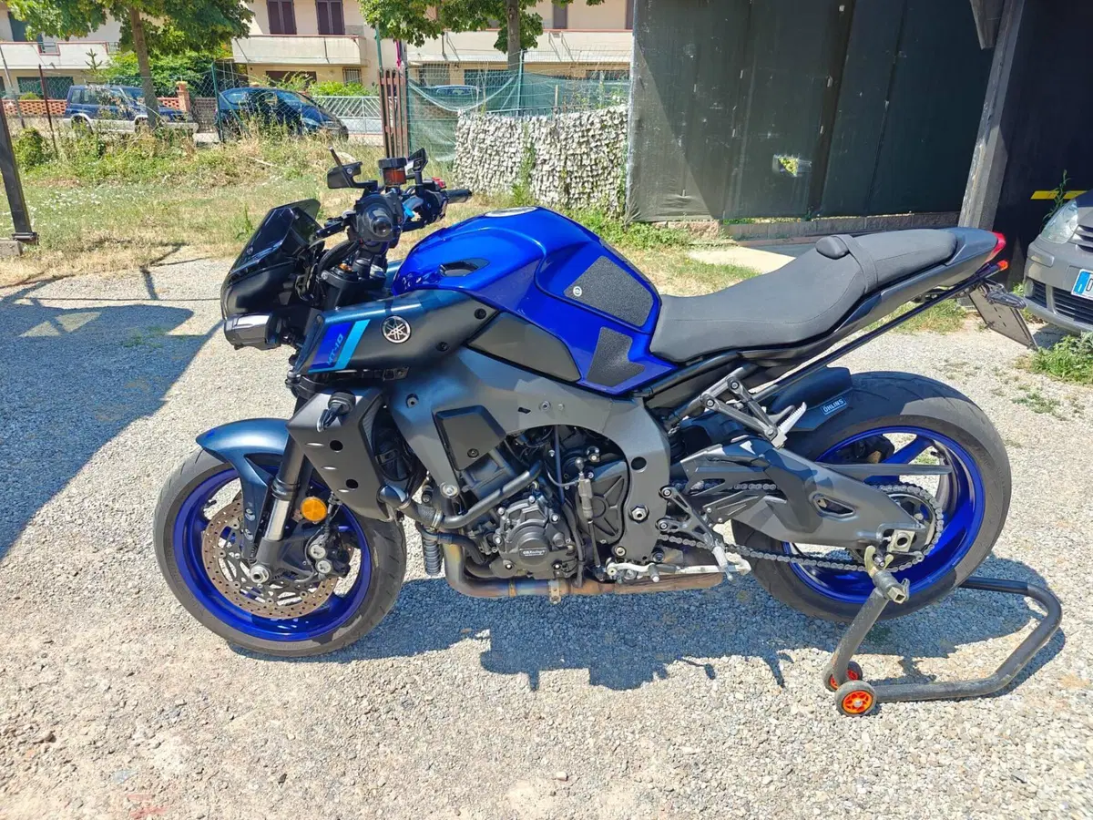 Yamaha MT-10 (2022 - 26) (2)