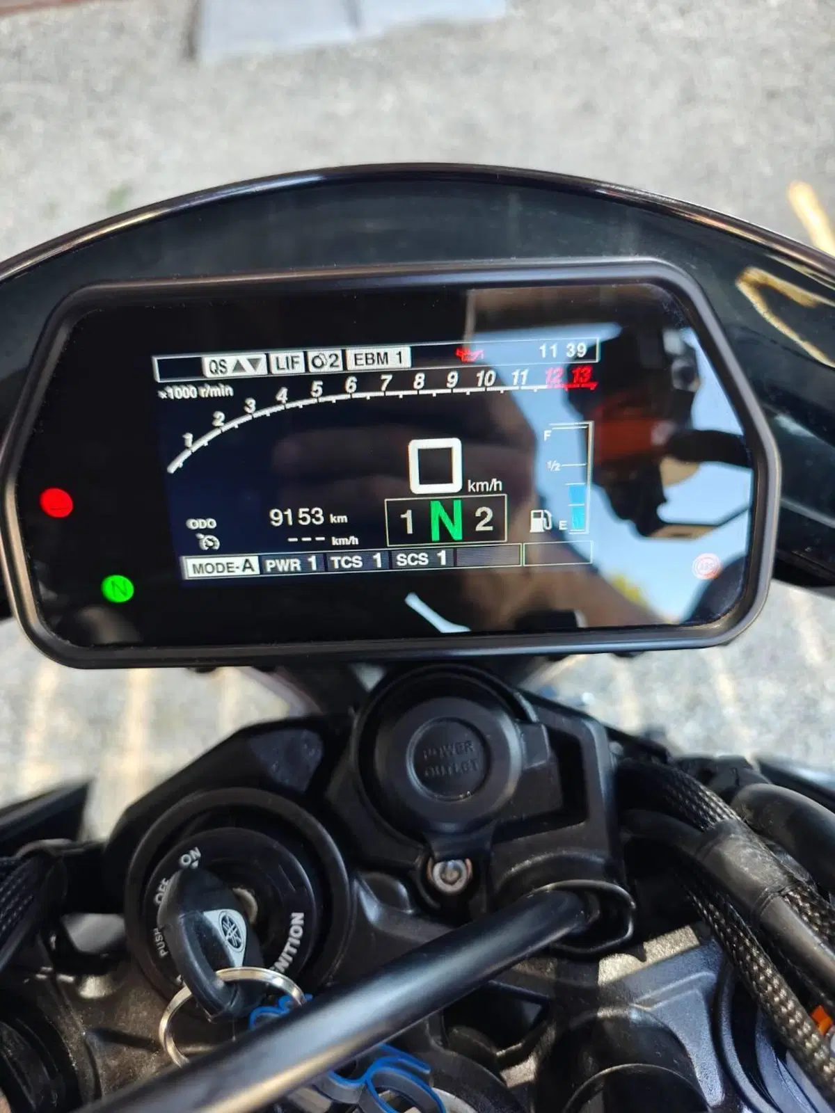 Yamaha MT-10 (2022 - 26) (7)