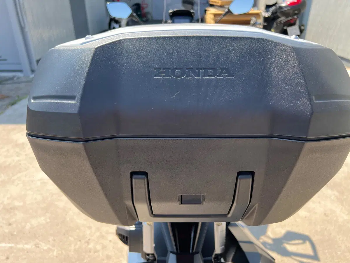 Honda ADV 350 (2022 - 24) (10)