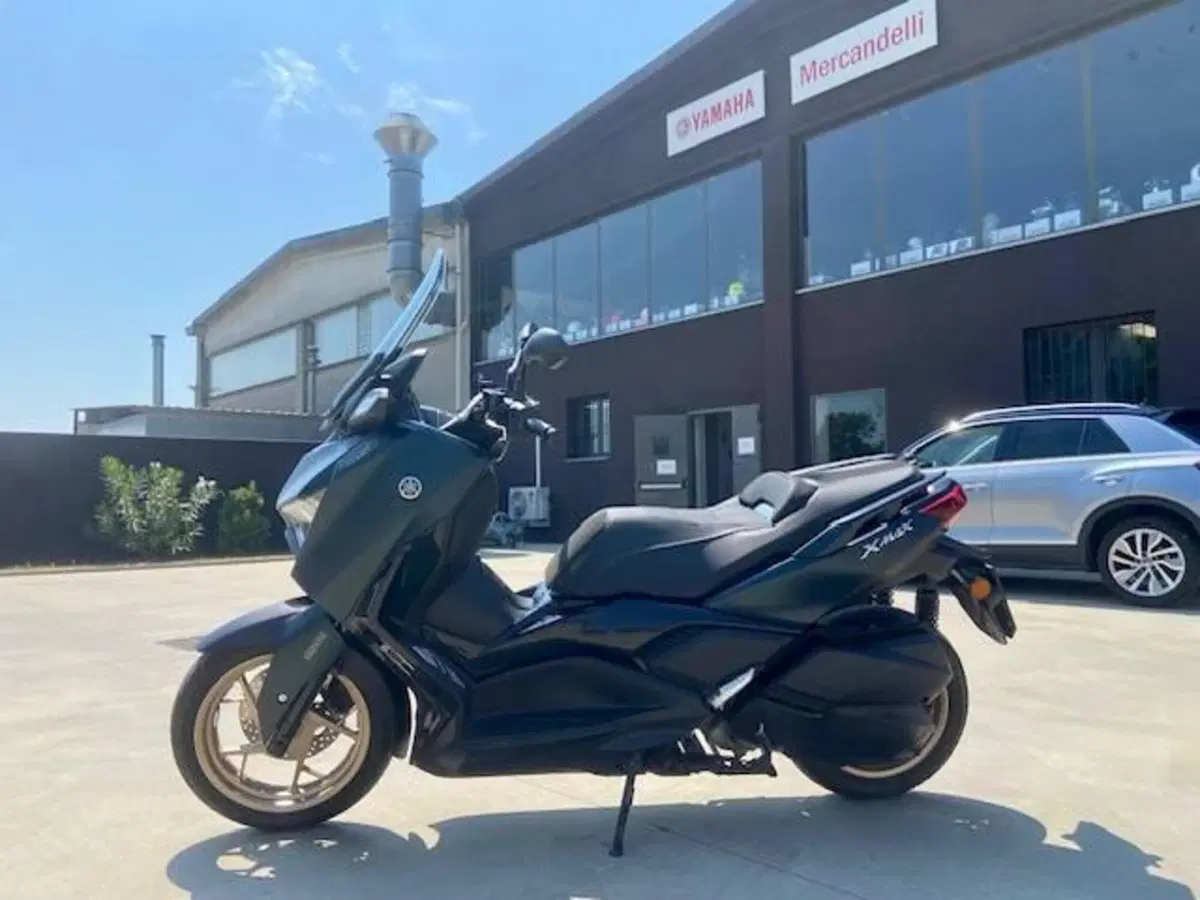 Yamaha X-Max 300 Tech Max (2021 - 24)