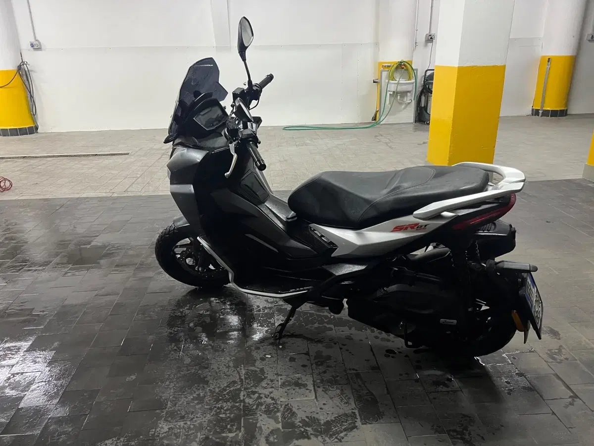 Aprilia SR GT 125 (2022 - 24) (4)