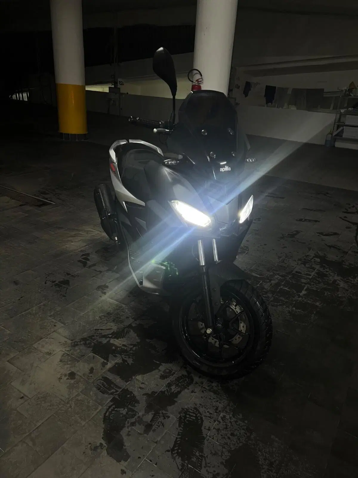 Aprilia SR GT 125 (2022 - 24) (6)