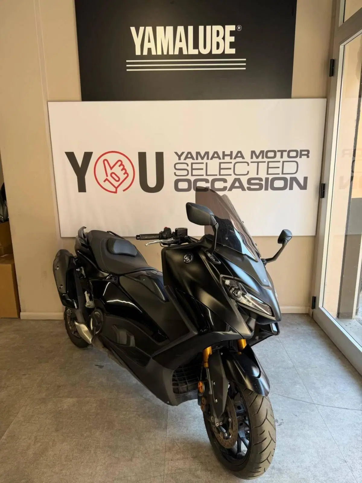 Yamaha T-Max 560 Tech Max (2022 - 24) (3)