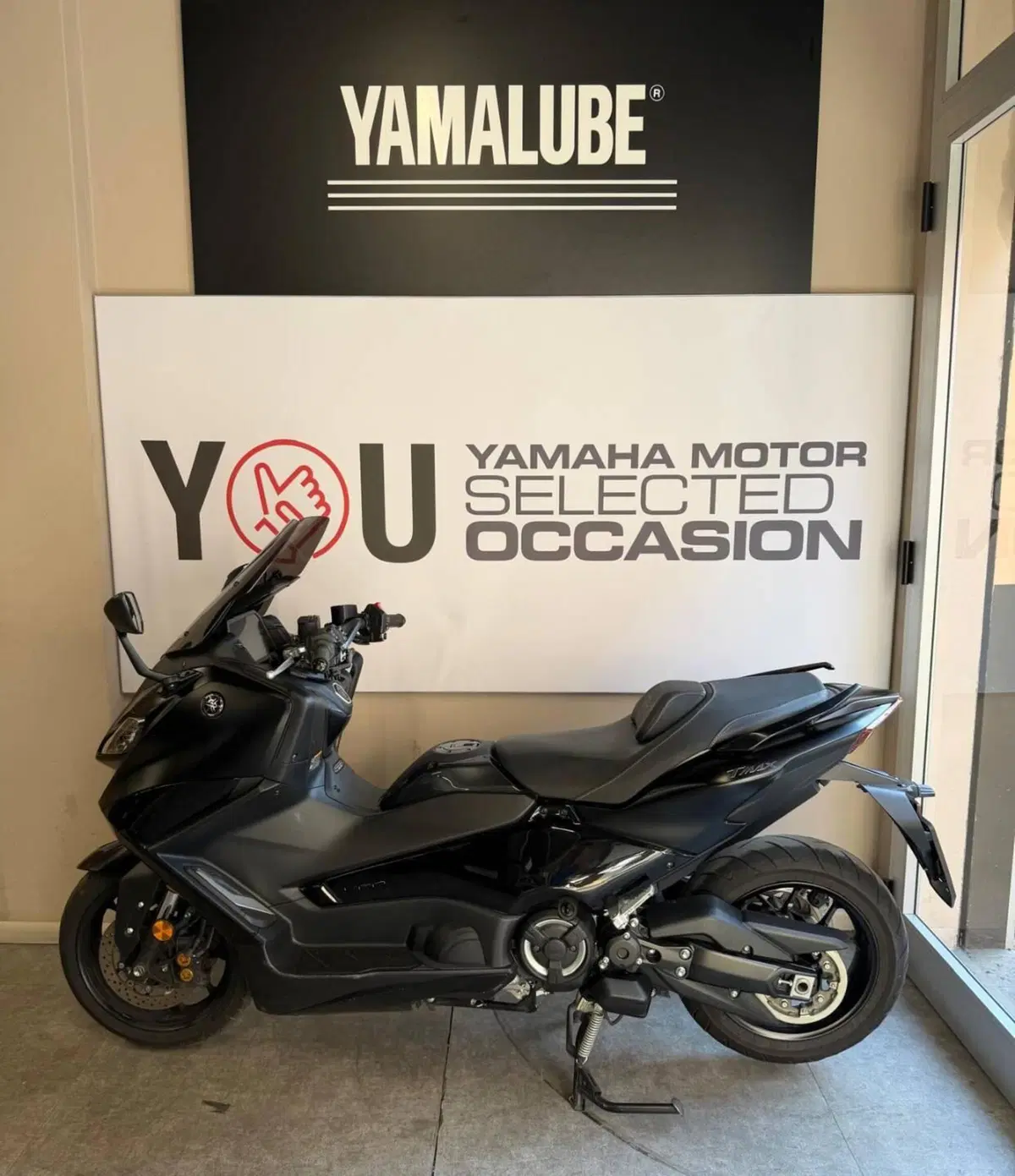 Yamaha T-Max 560 Tech Max (2022 - 24) (2)