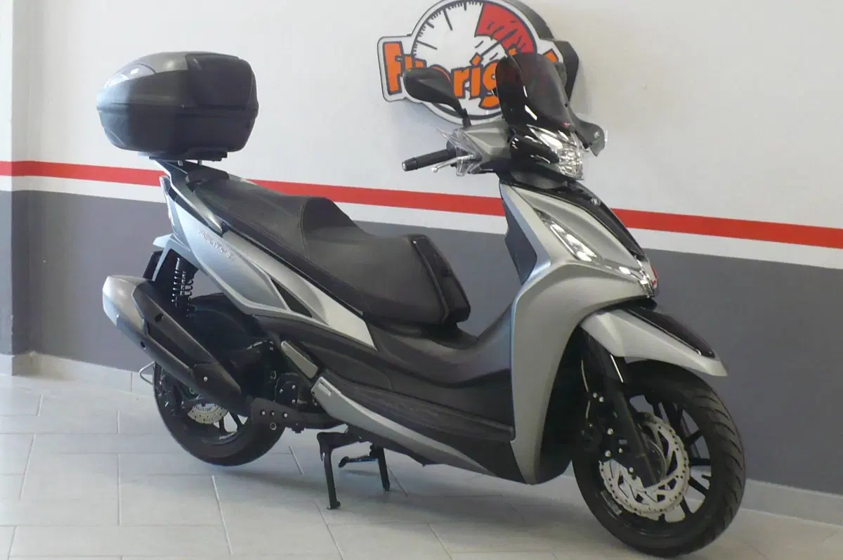 Kymco Agility 300i (2021 - 25) (5)