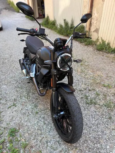 Ducati Scrambler 800 Icon Dark (2025 - 26) usata