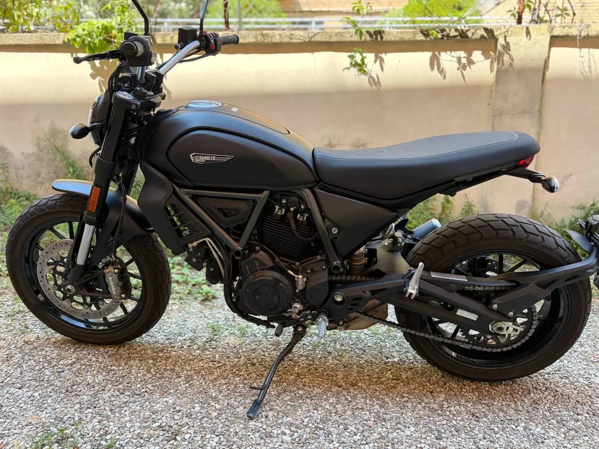 Ducati Scrambler 800 Icon Dark (2025 - 26) (3)