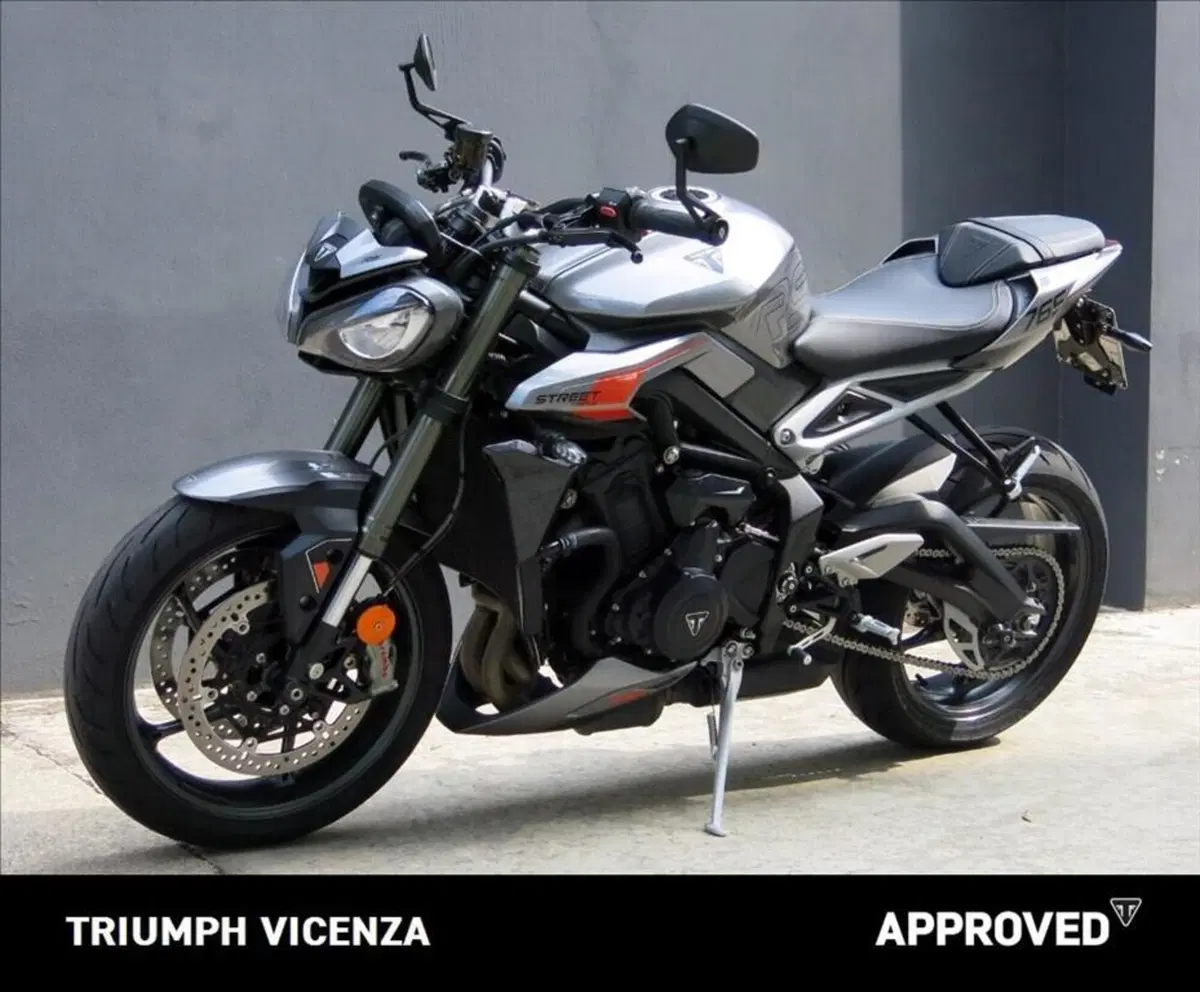 Triumph Street Triple 765 RS (2023 - 26) (2)