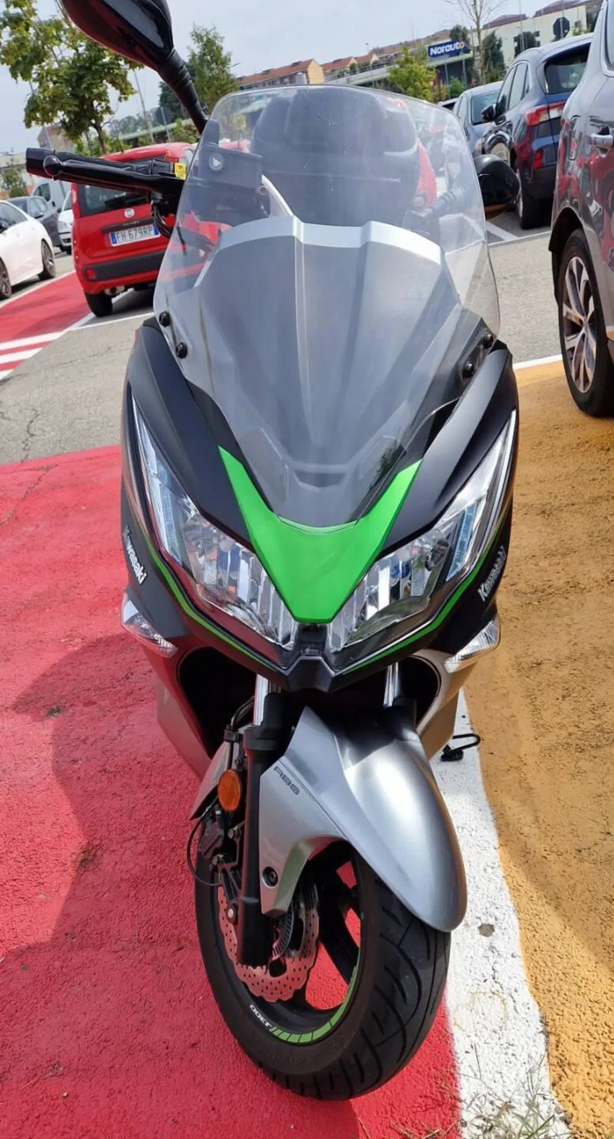 Kawasaki J 300 SE (2017 - 18) (2)