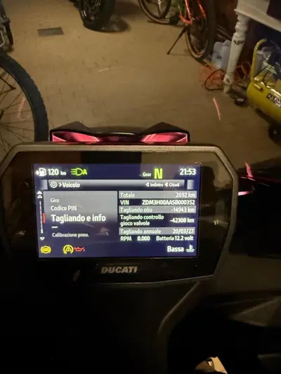 Ducati Panigale V2 (2025 - 26) usata