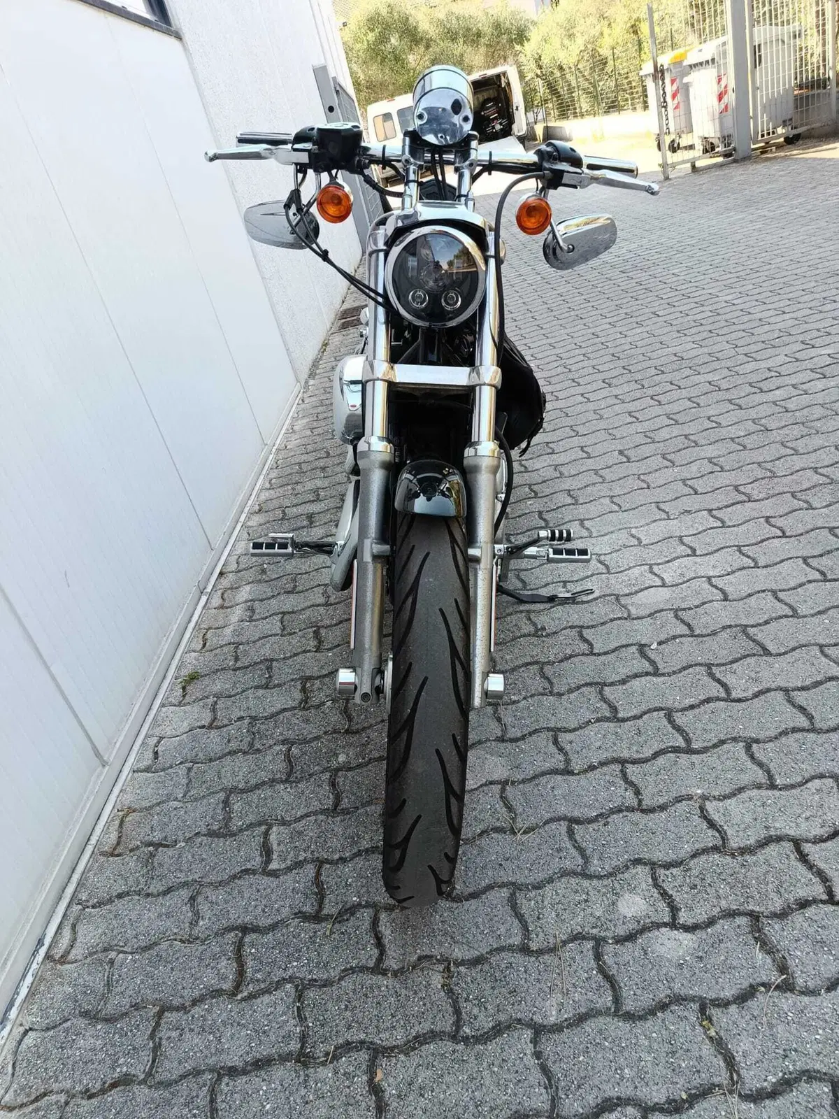 Harley-Davidson 883 Low (2008 - 12) - XL 883L (4)