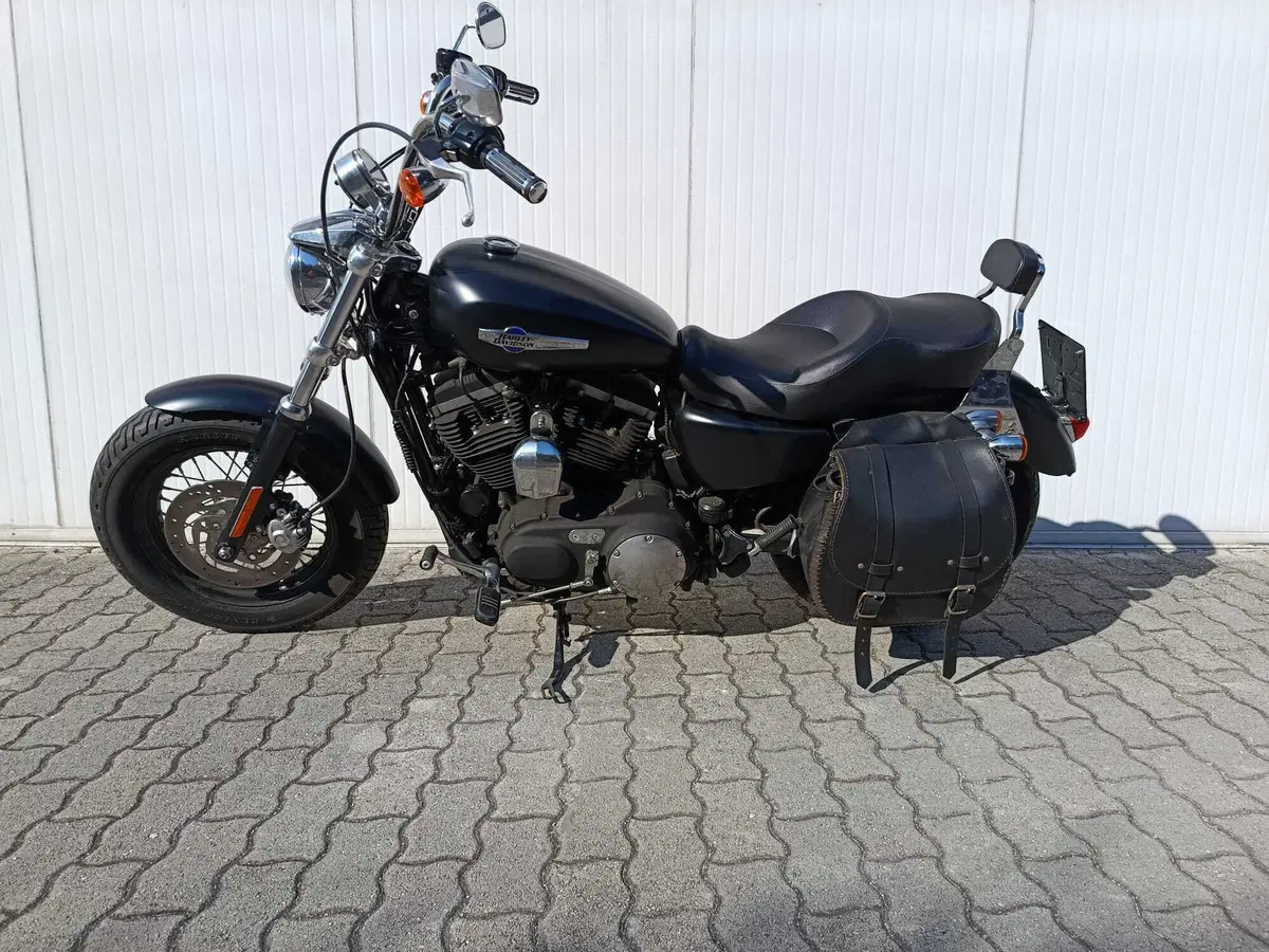 Harley-Davidson 1200 Custom CB (2013 - 17) - XL 1200CB (2)