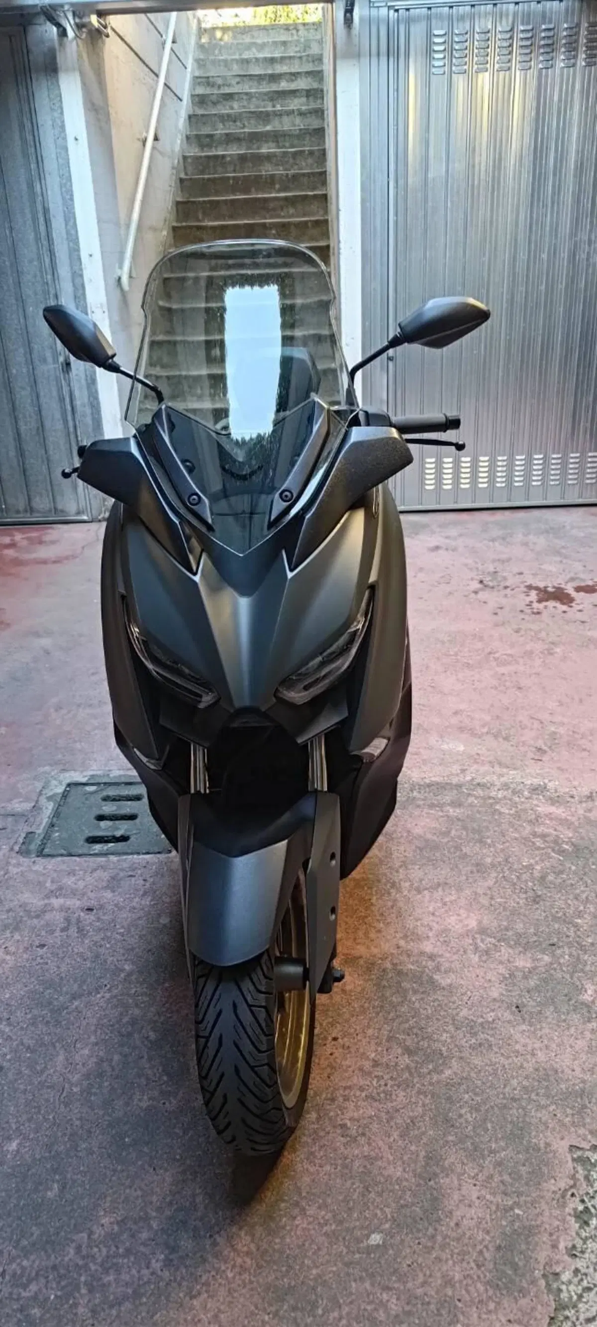 Yamaha X-Max 300 Tech Max (2021 - 24) (5)