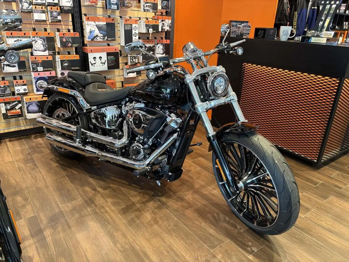 Harley-Davidson Breakout 117 (2025 - 26) (2)