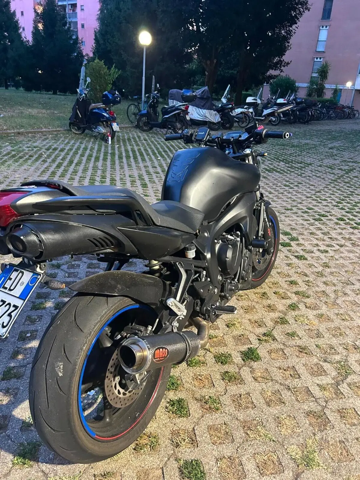 Yamaha FZ6 S2 (2007 - 11) (2)