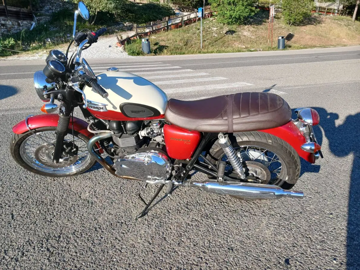 Triumph Bonneville T100 (2008 - 16) (4)