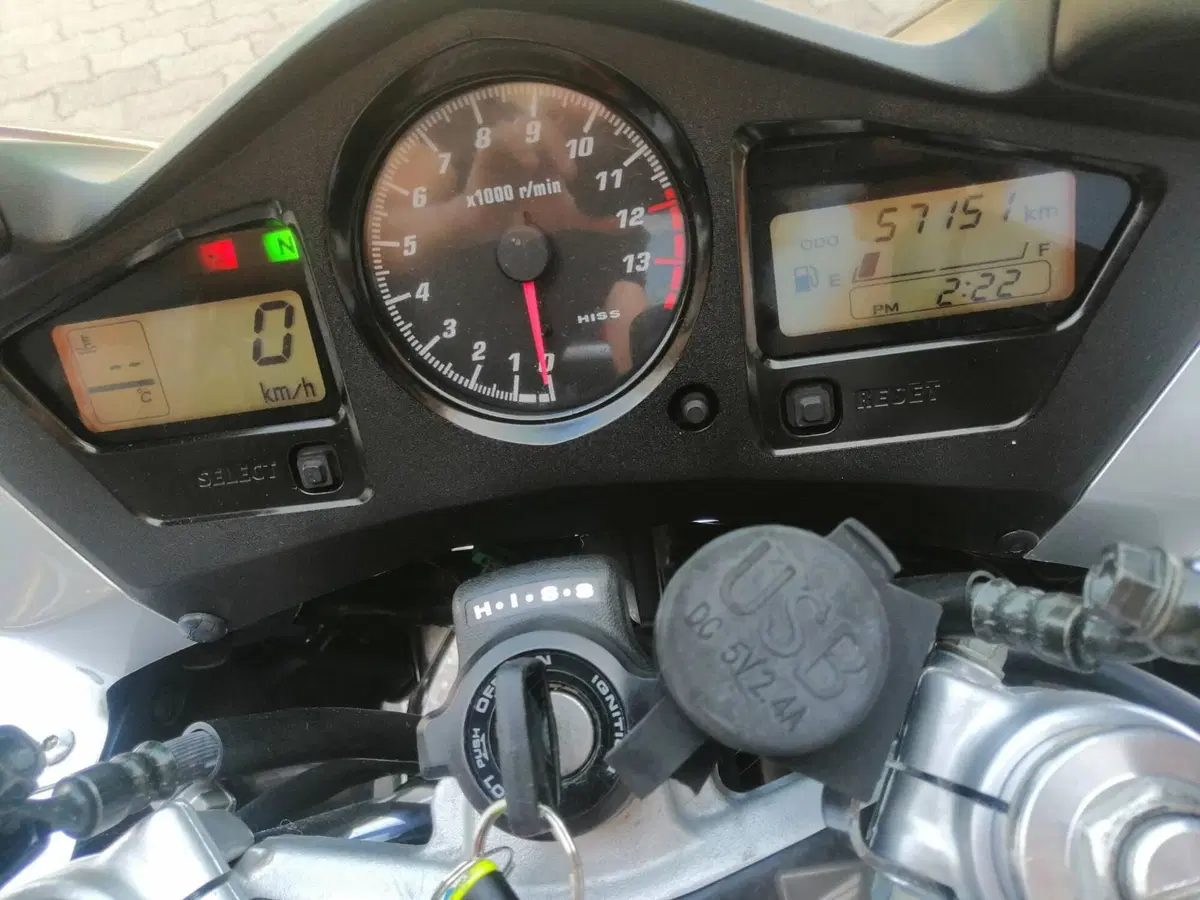 Honda VFR 800 (2002 - 05) (7)