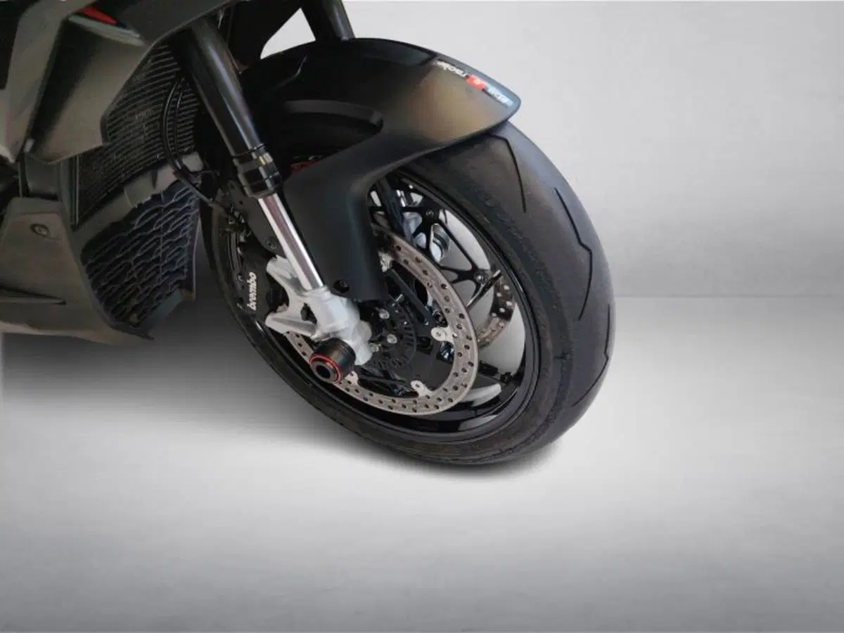 Aprilia Tuono 660 Factory (2022 - 24) (15)