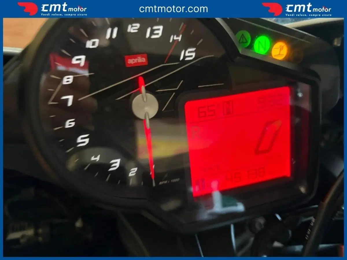 Aprilia RSV4 R (2009 - 12) (5)