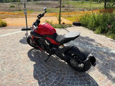 Ducati Diavel V4 (2023 - 26) usata