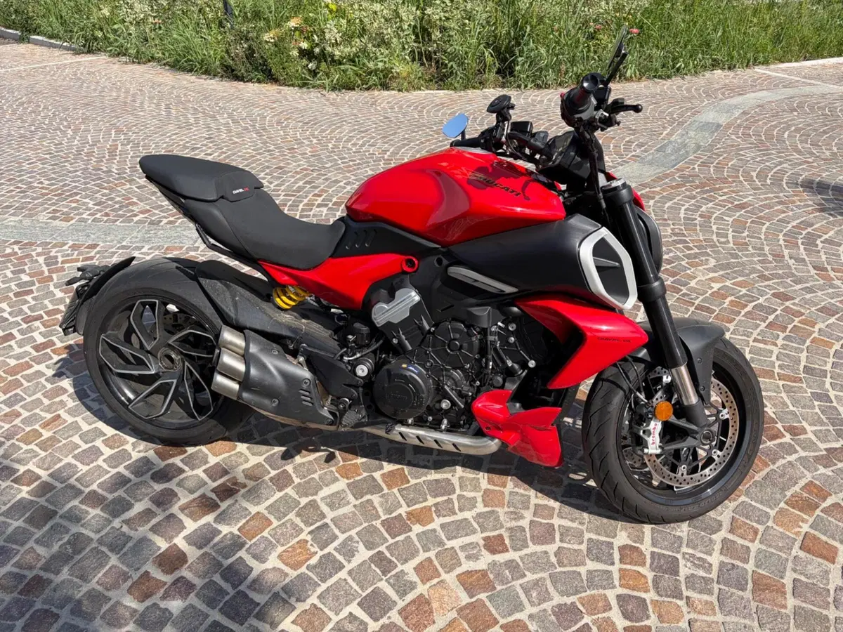 Ducati Diavel V4 (2023 - 26) (3)