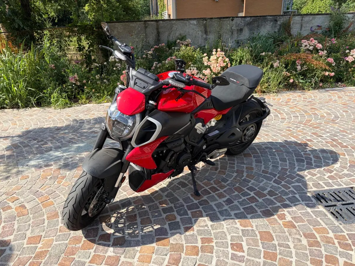 Ducati Diavel V4 (2023 - 26) (5)