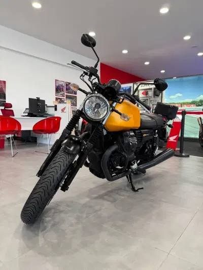 Moto Guzzi V7 III Stone (2017 - 20) usata